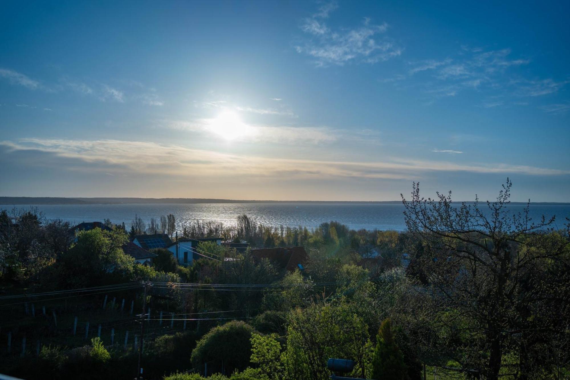 Lake Spirit Boutique Apartments Balatonalmádi Buitenkant foto